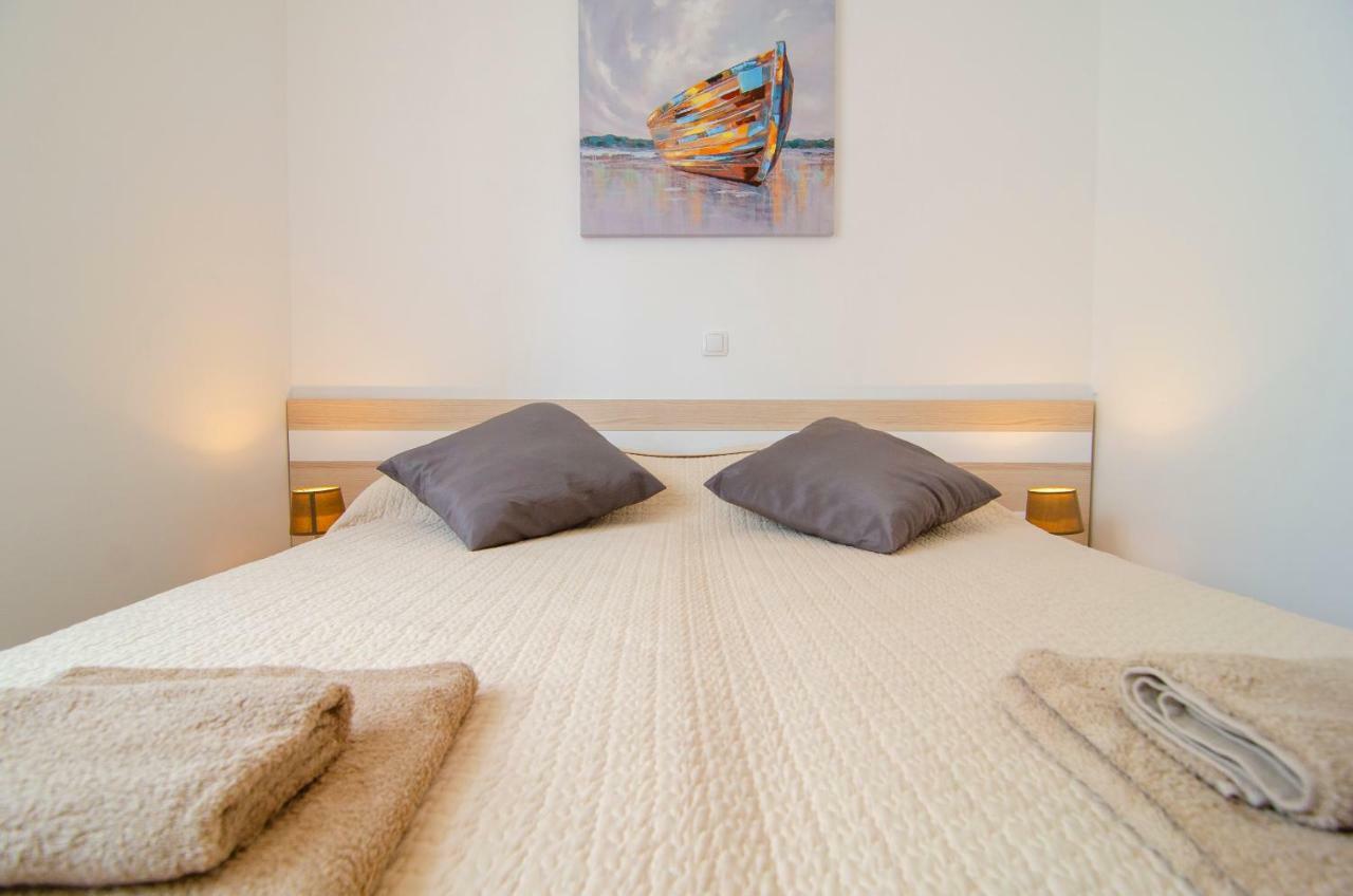 Apartments Sara 2 Μπολ Εξωτερικό φωτογραφία