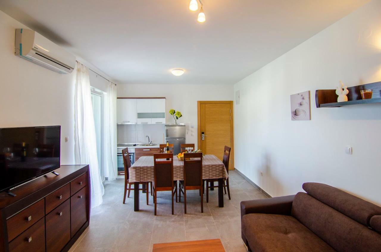 Apartments Sara 2 Μπολ Εξωτερικό φωτογραφία