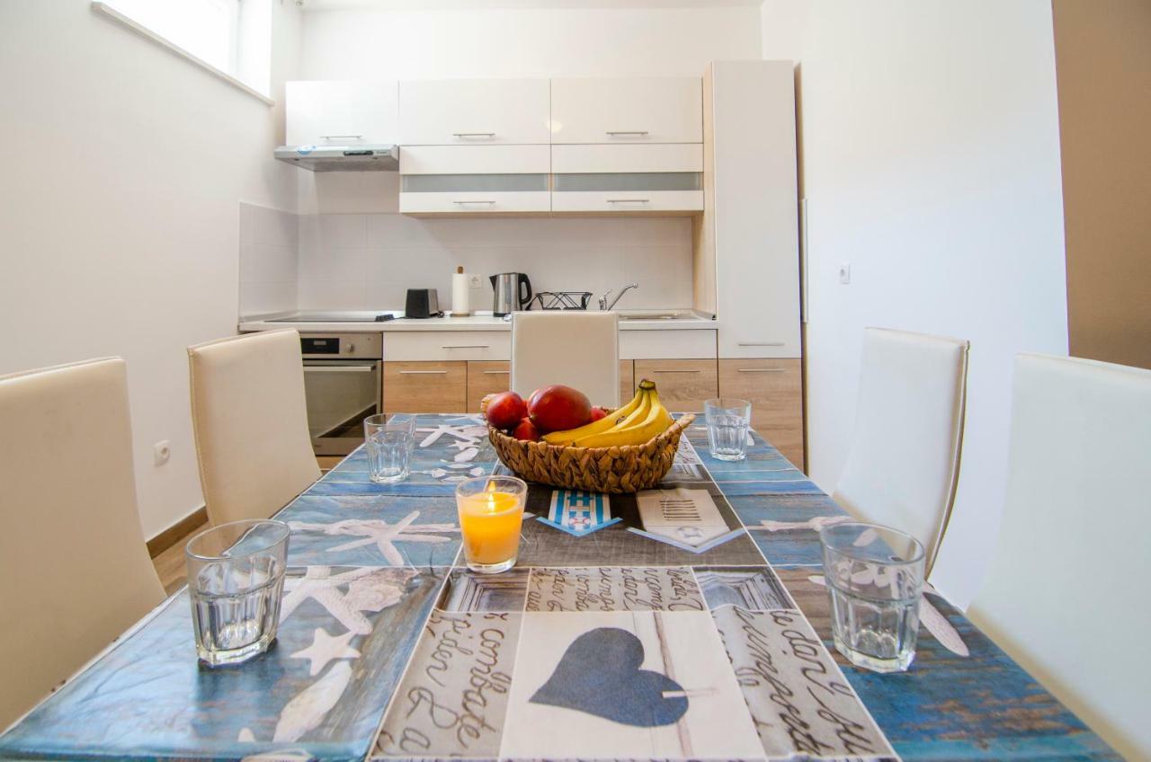 Apartments Sara 2 Μπολ Εξωτερικό φωτογραφία