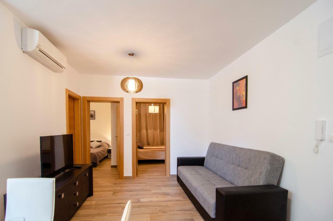 Apartments Sara 2 Μπολ Εξωτερικό φωτογραφία