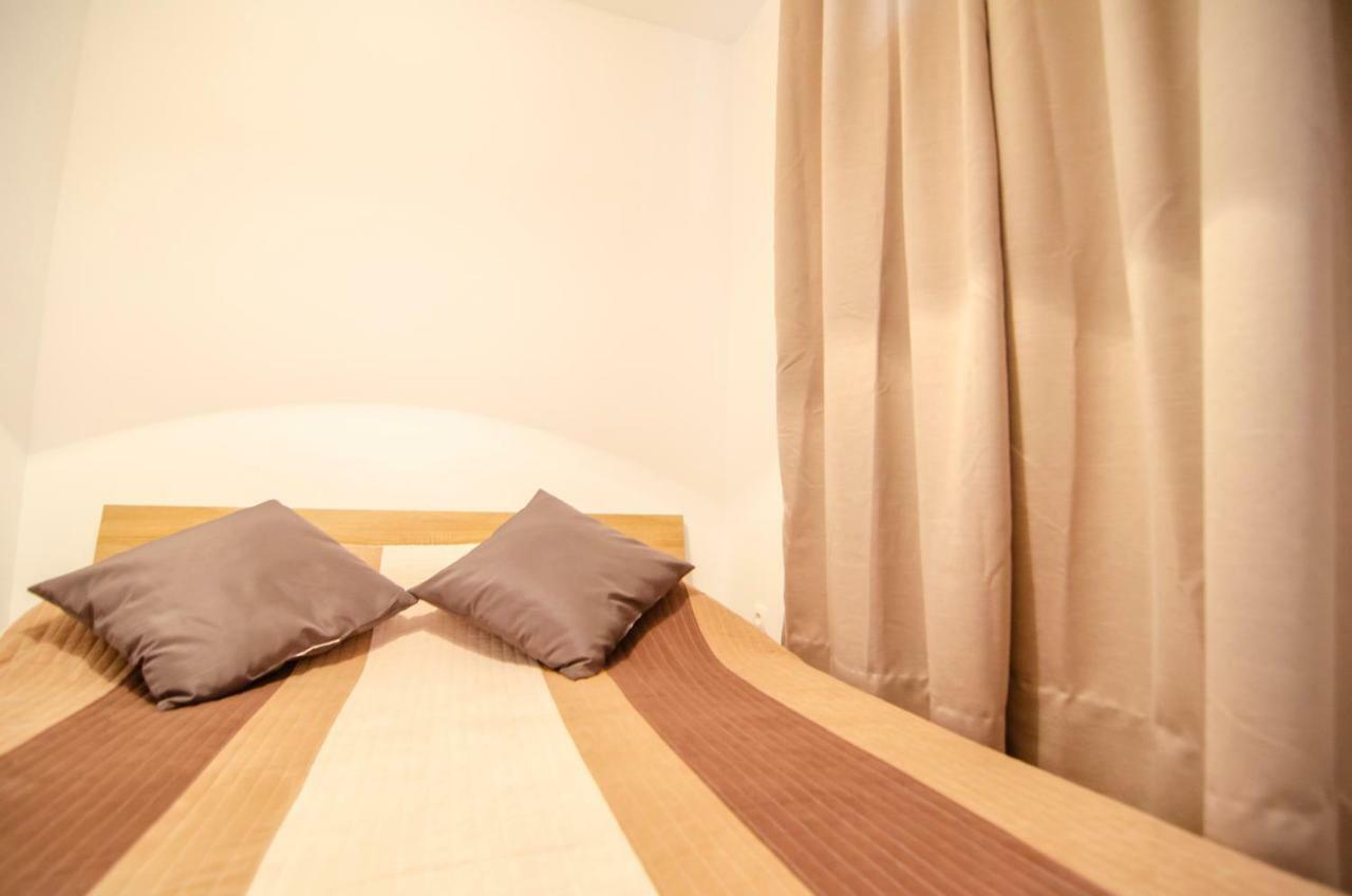 Apartments Sara 2 Μπολ Εξωτερικό φωτογραφία