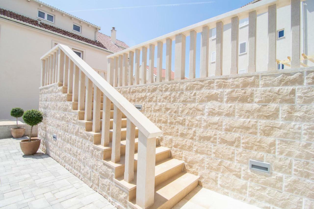Apartments Sara 2 Μπολ Εξωτερικό φωτογραφία
